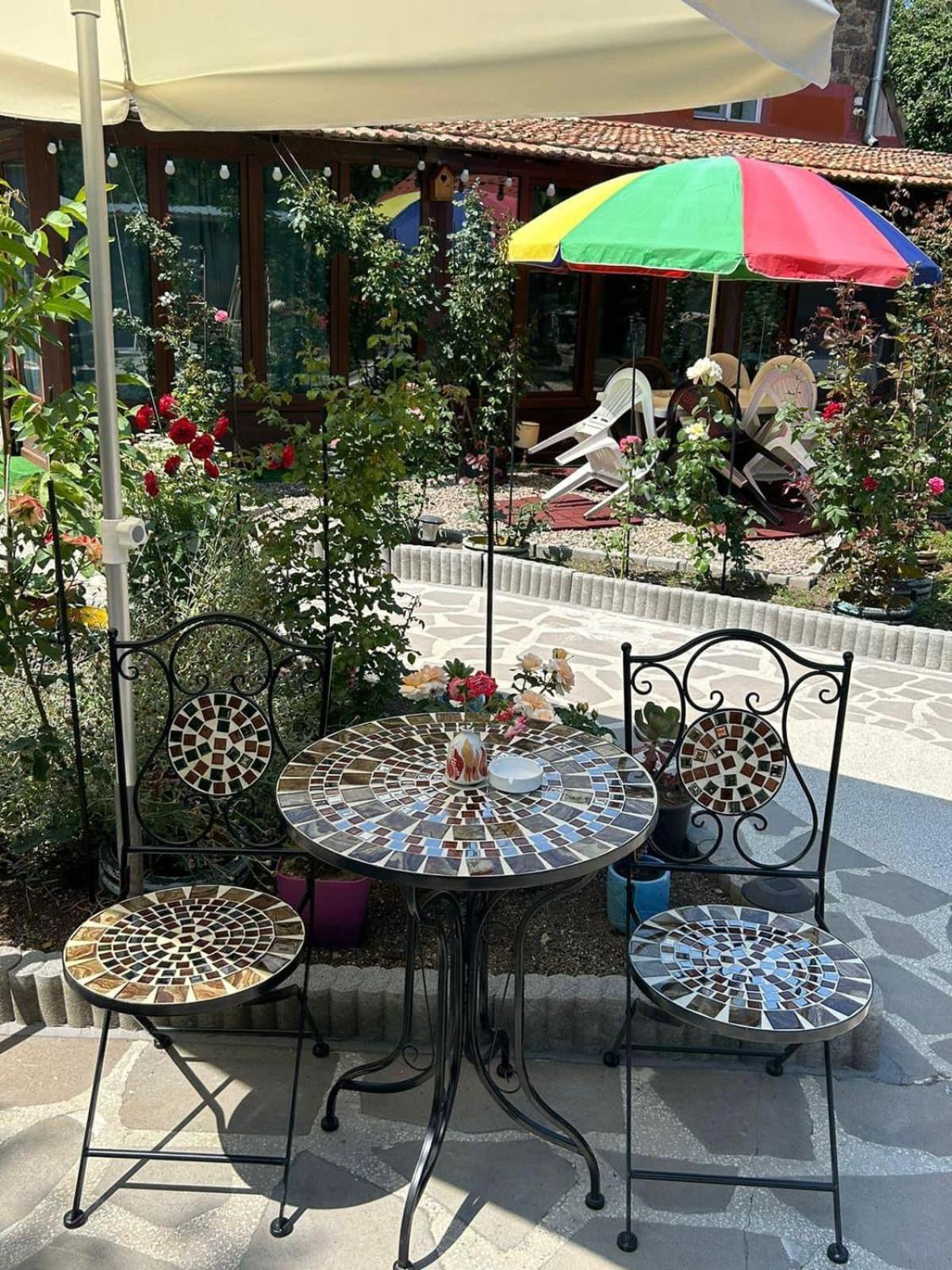 Artist'S House 호텔 Tetritskaro 외부 사진